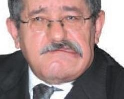 Affame ton chien, il te suivra – Quand Ouyahia pensait avoir révolutionné l’industrie du consentement