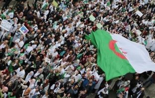 العلمانيون ليسو كلهم استئصاليون، والاستئصاليون، ليسو كلهم علمانيون