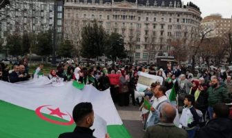نصرة للحراك الشعبي السلمي في الجزائر ومع سقوط أول شهدائه، هل تستمر جاليتنا في الغرب في التظاهر الحضاري؟