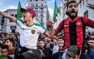 خِرّيجو الجامعات وخِرّيجو الملاعب